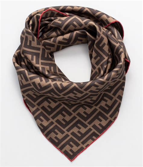 foulard fendi uomo prezzo